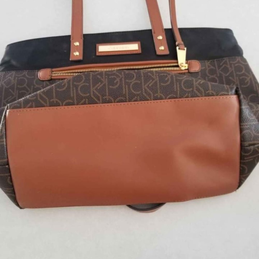 Calvin Klein Purse Handbag - Picture 2 of 7